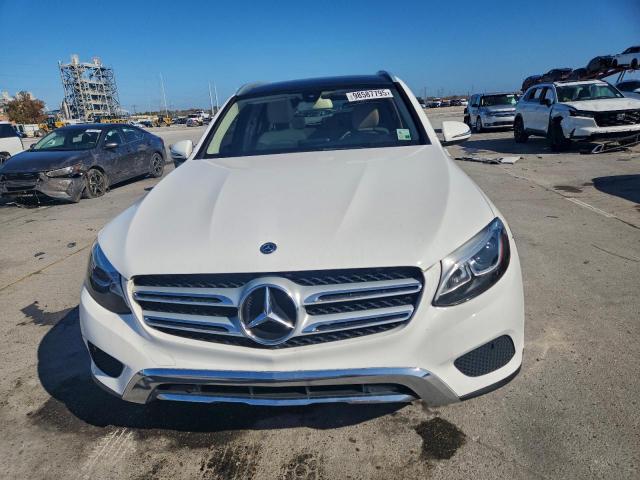 Mercedes-Benz GLC 300 Image 8