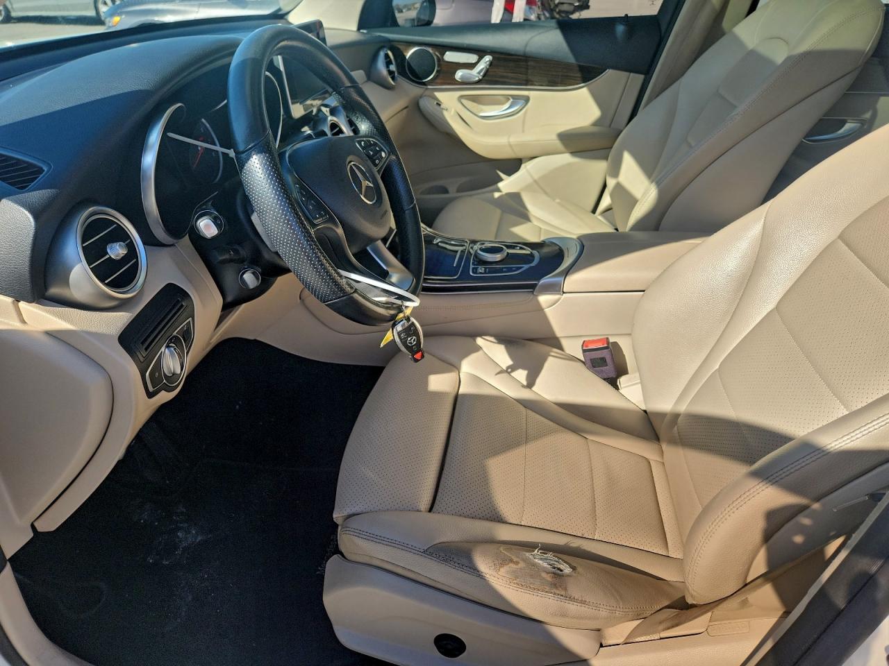 Mercedes-Benz GLC 300 Image 3