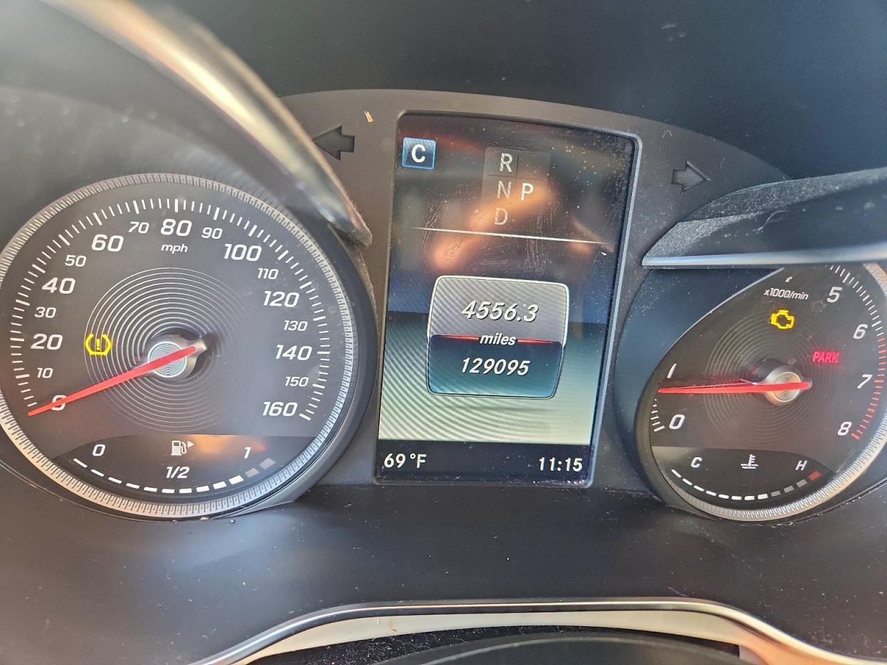 Mercedes-Benz GLC 300 Image 12