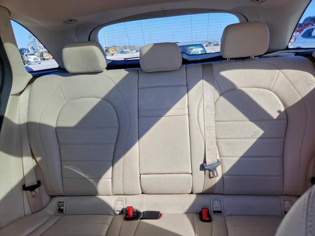 Mercedes-Benz GLC 300 Image 13