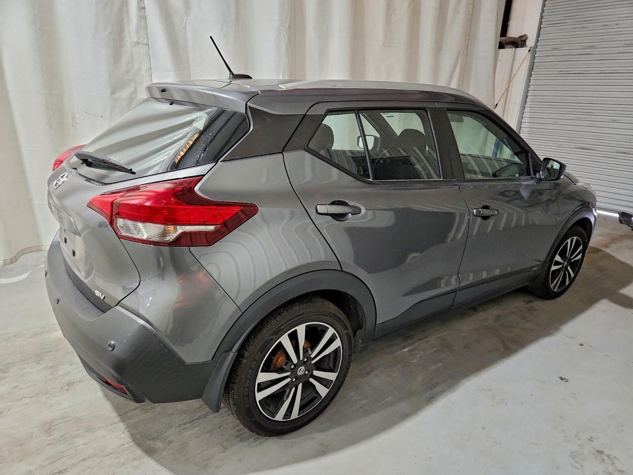 Nissan Kicks Sv Image 8