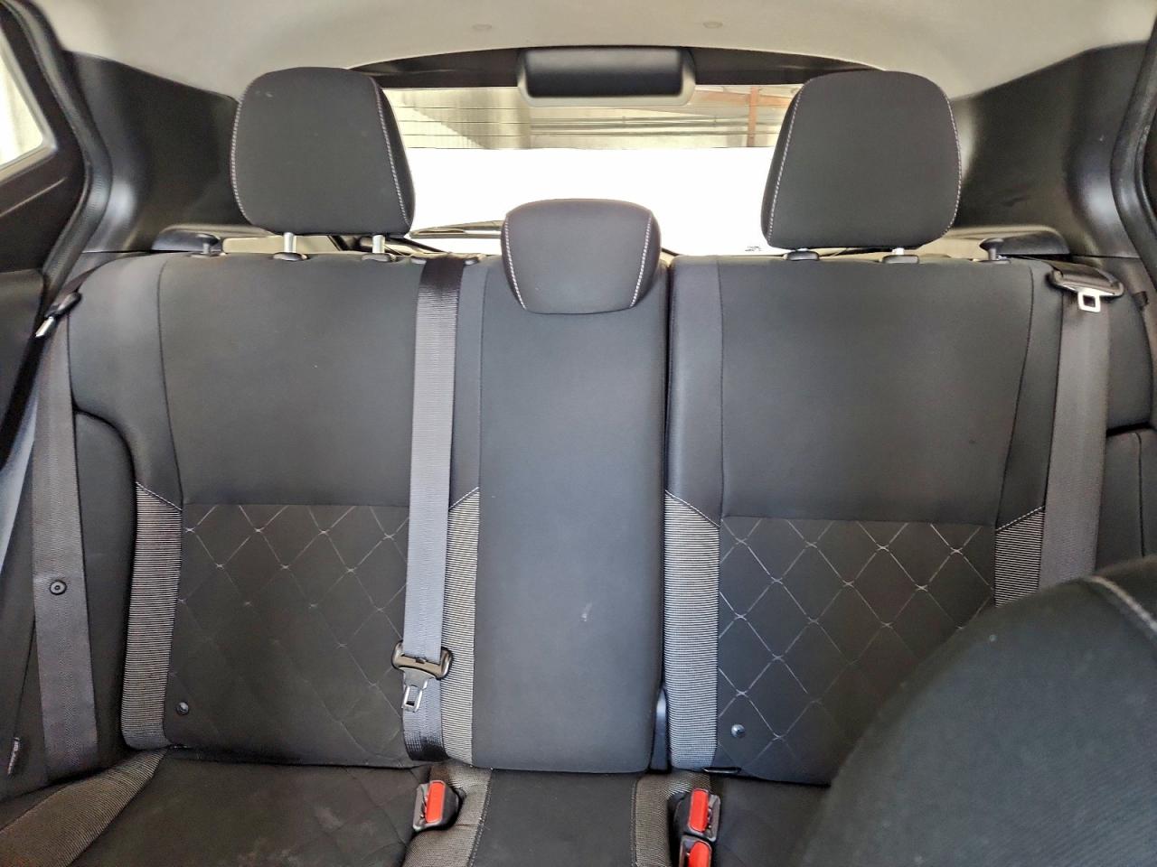 Nissan Kicks Sv Image 4