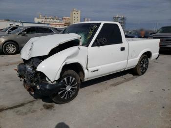  Salvage Chevrolet S-10