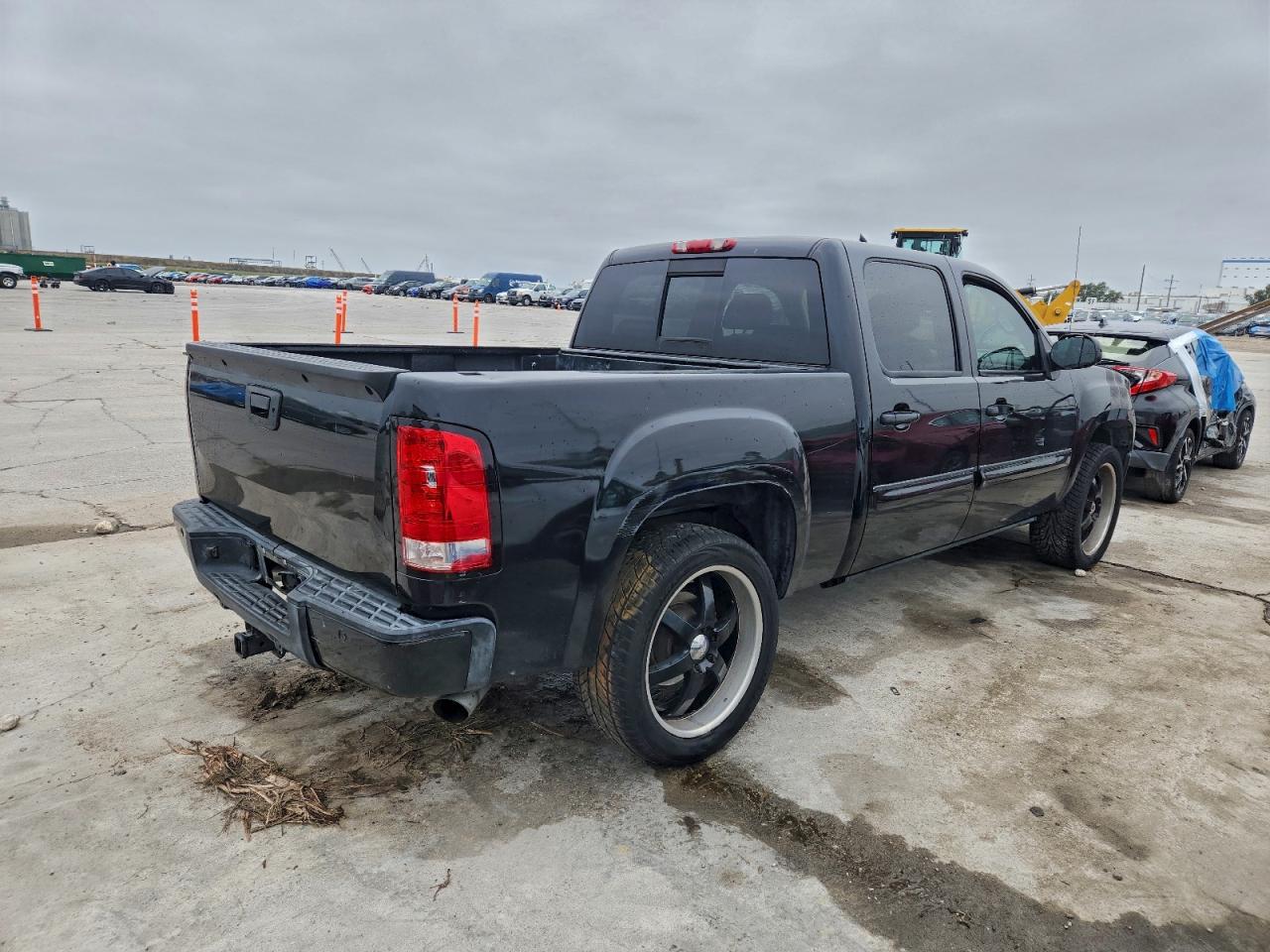 GMC Sierra K1500 Denali Image 3