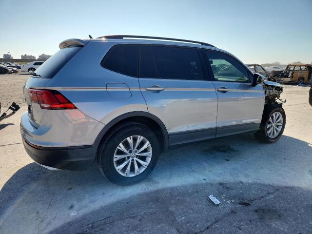 Volkswagen Tiguan S Image 11