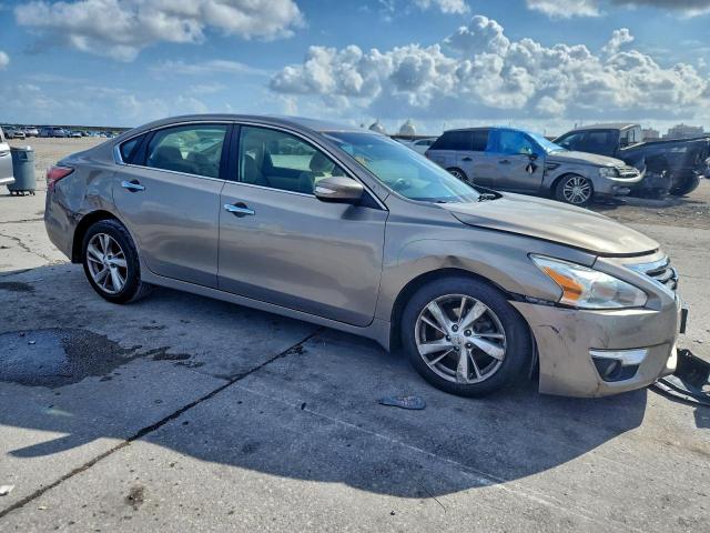 Nissan Altima 2.5 Image 4