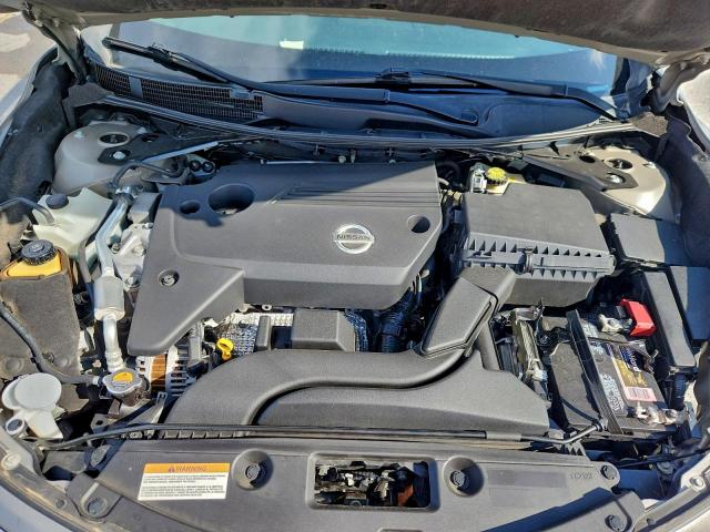 Nissan Altima 2.5 Image 3