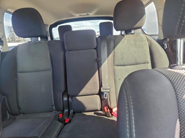 Nissan Pathfinder S Image 2