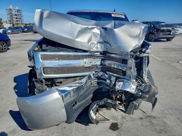 Chevrolet Silverado C1500 Ls Image 10