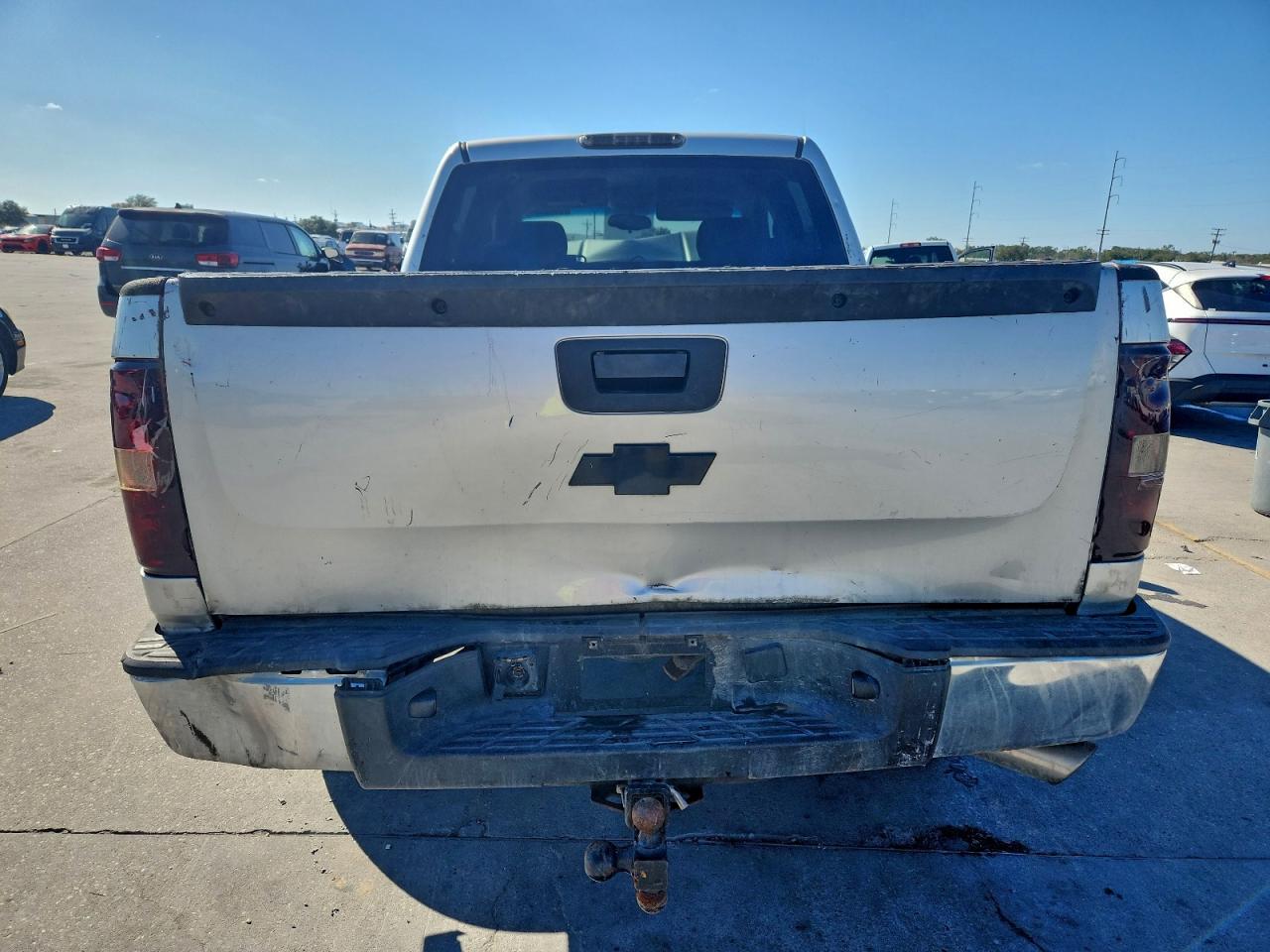 Chevrolet Silverado C1500 Ls Image 2