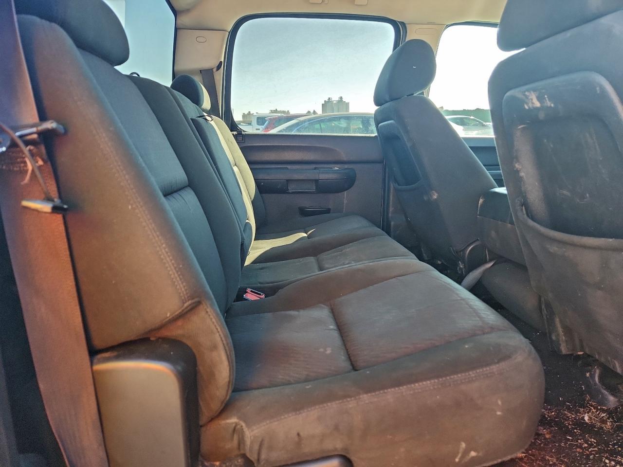 Chevrolet Silverado C1500 Ls Image 4