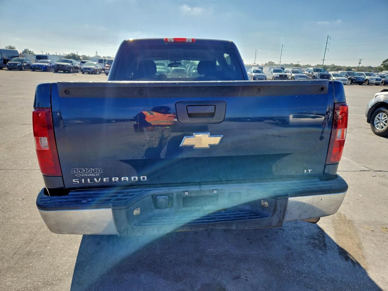 Chevrolet Silverado C1500 Crew Cab Image 6