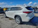 Toyota Highlander L Image 11