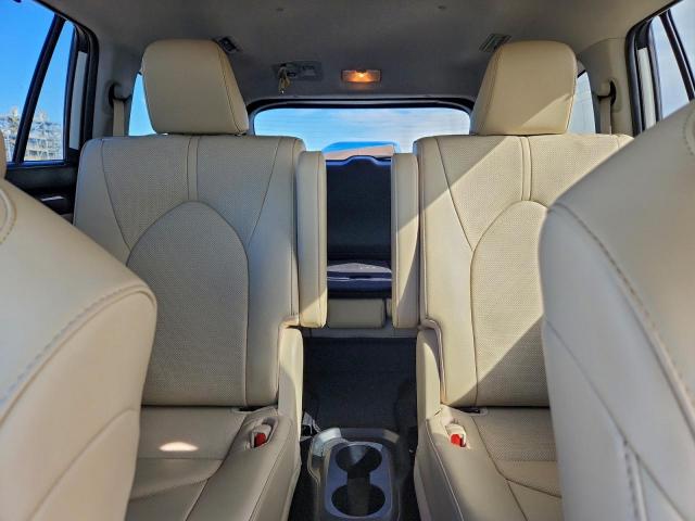 Toyota Highlander L Image 14