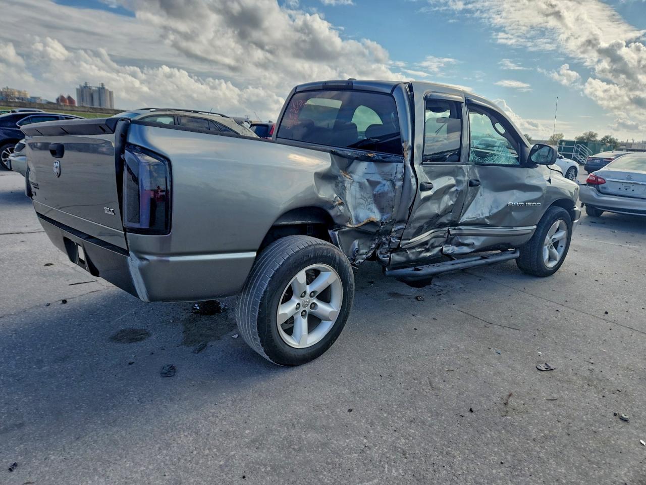 Dodge Ram 1500 St Image 2