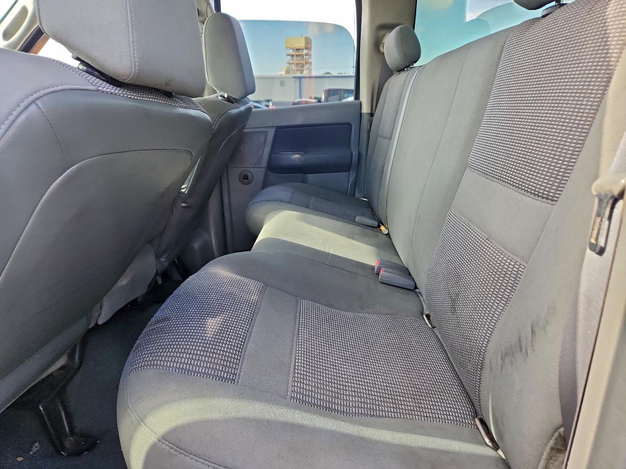 Dodge Ram 1500 St Image 10