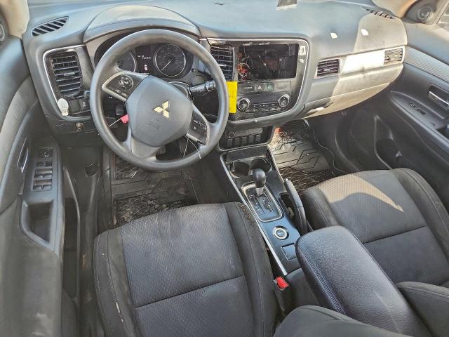 Mitsubishi Outlander Se Image 12