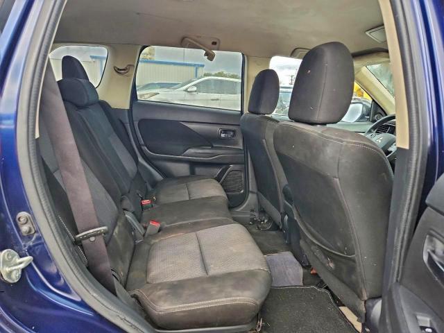 Mitsubishi Outlander Se Image 4