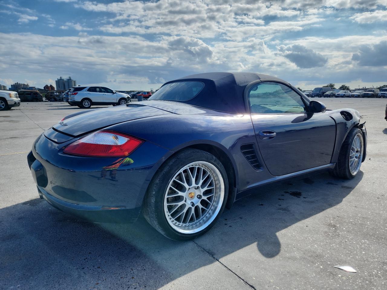 Porsche Boxster Image 2