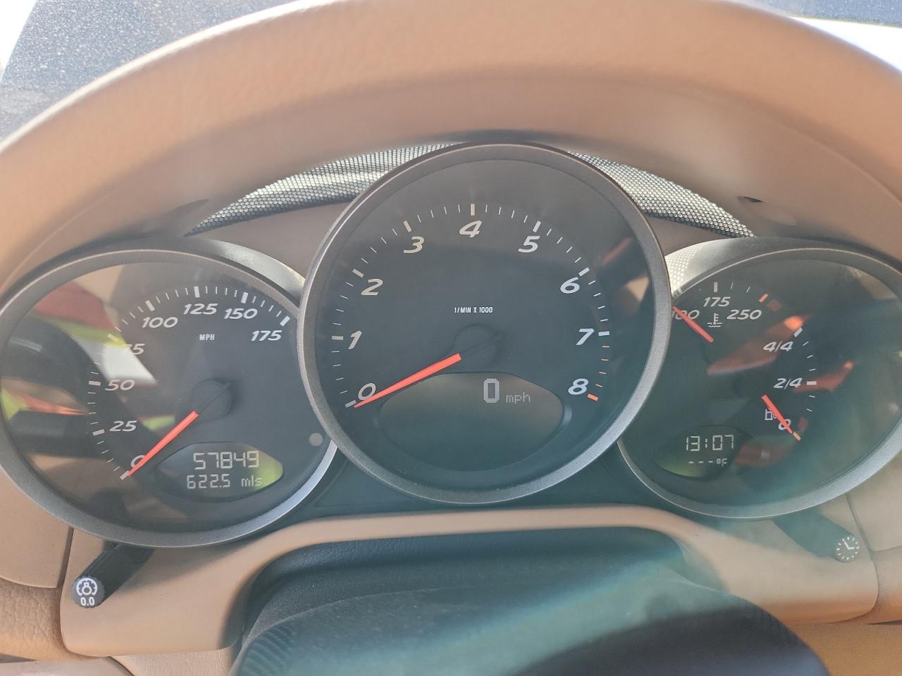 Porsche Boxster Image 8