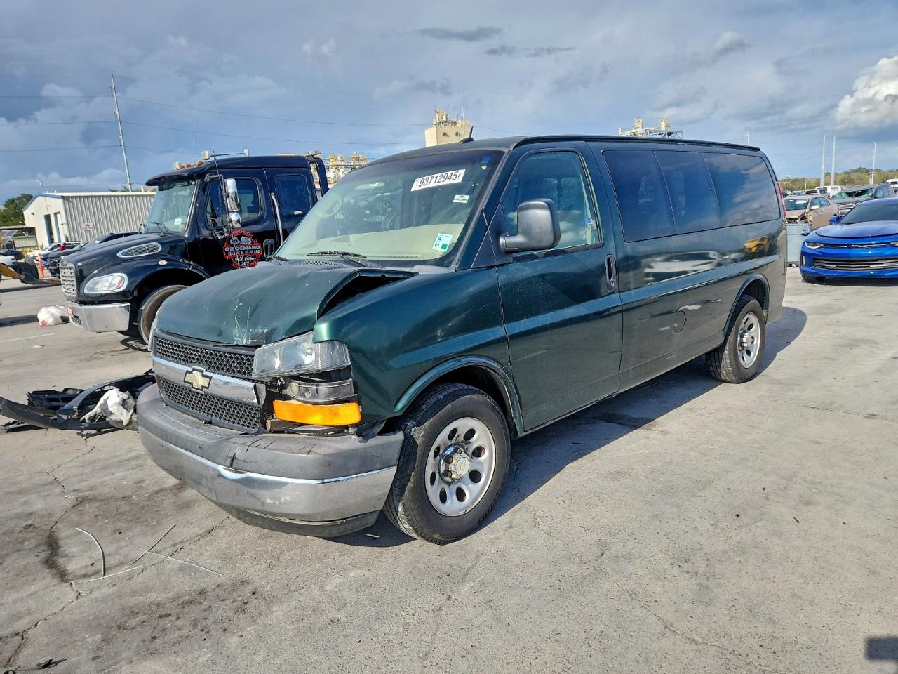 Chevrolet Express Lt Image 1