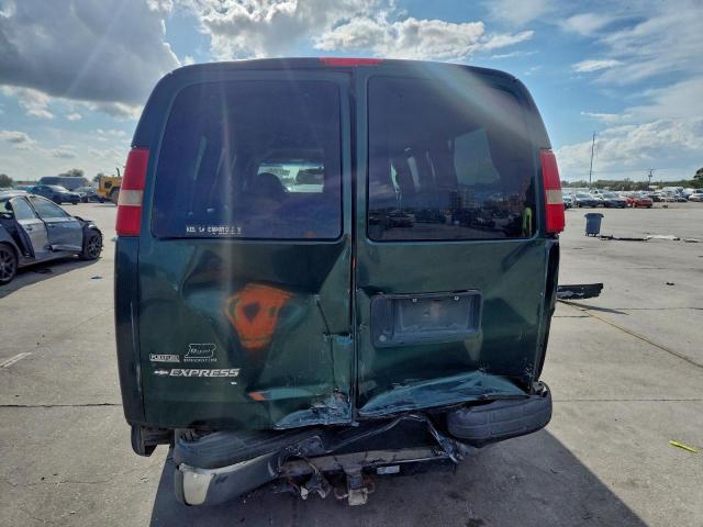 Chevrolet Express Lt Image 2