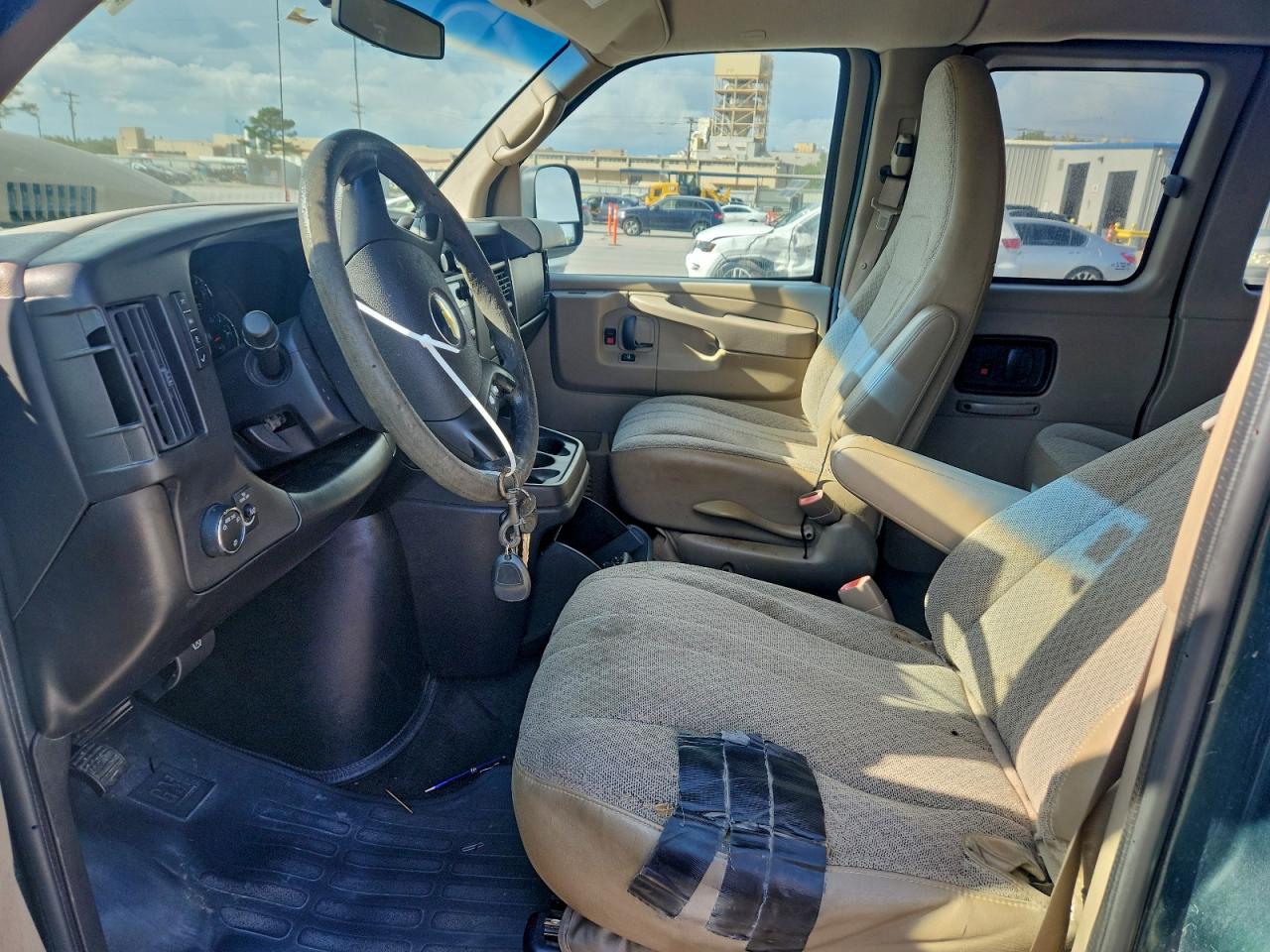 Chevrolet Express Lt Image 11