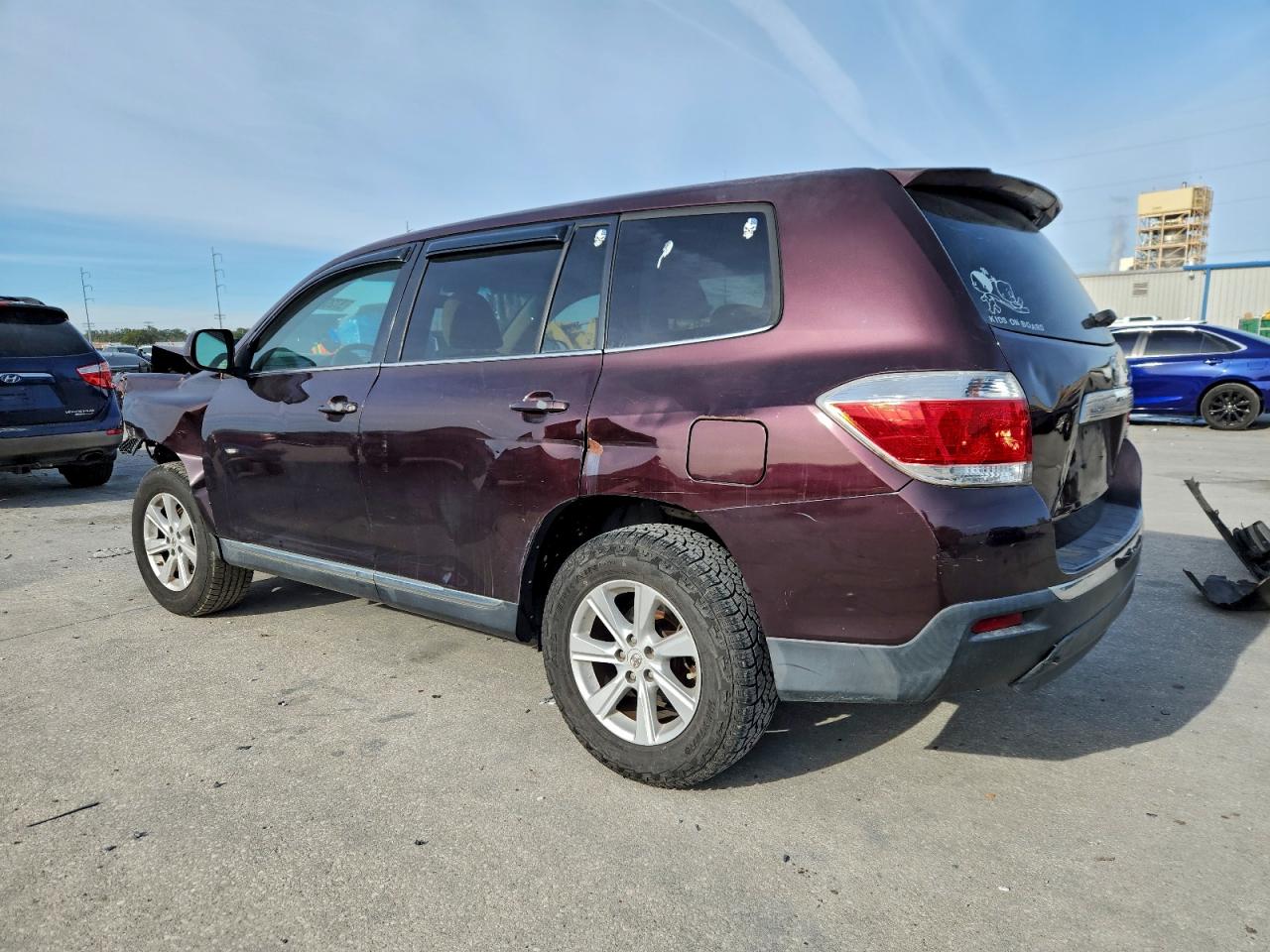 Toyota Highlander Base Image 4