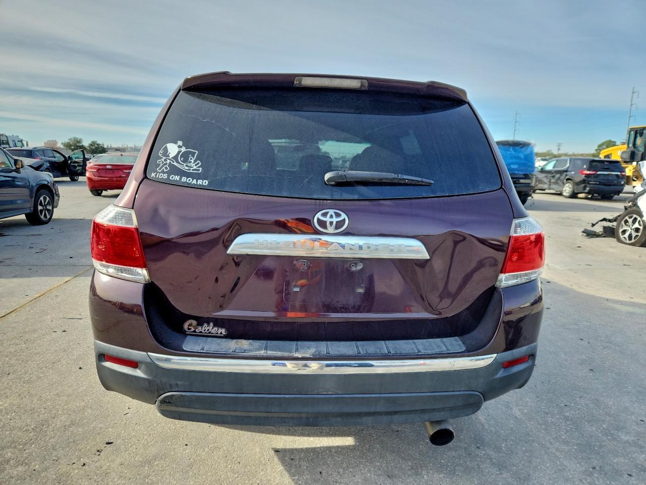 Toyota Highlander Base Image 5