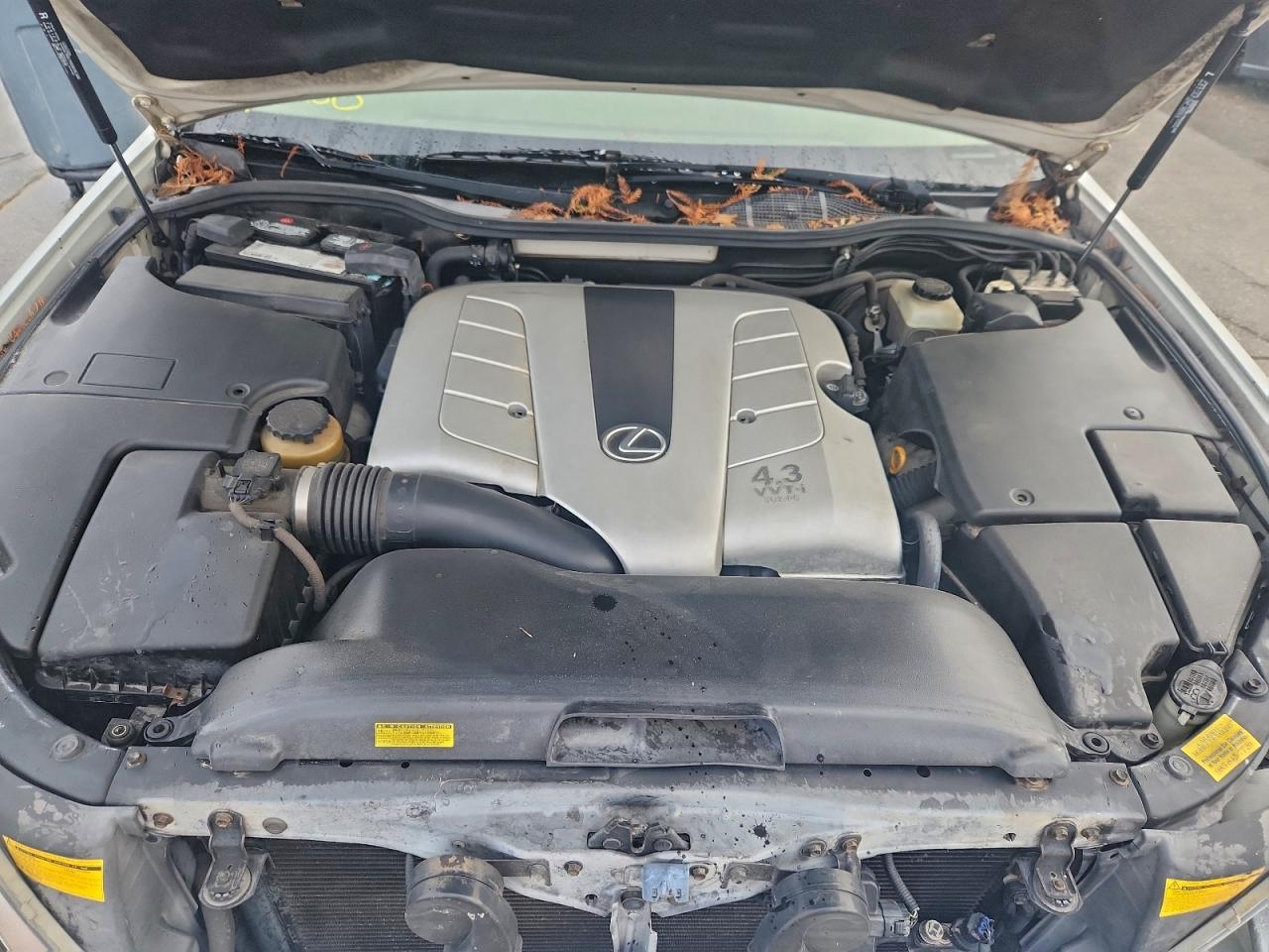 Lexus LS 430 Image 7