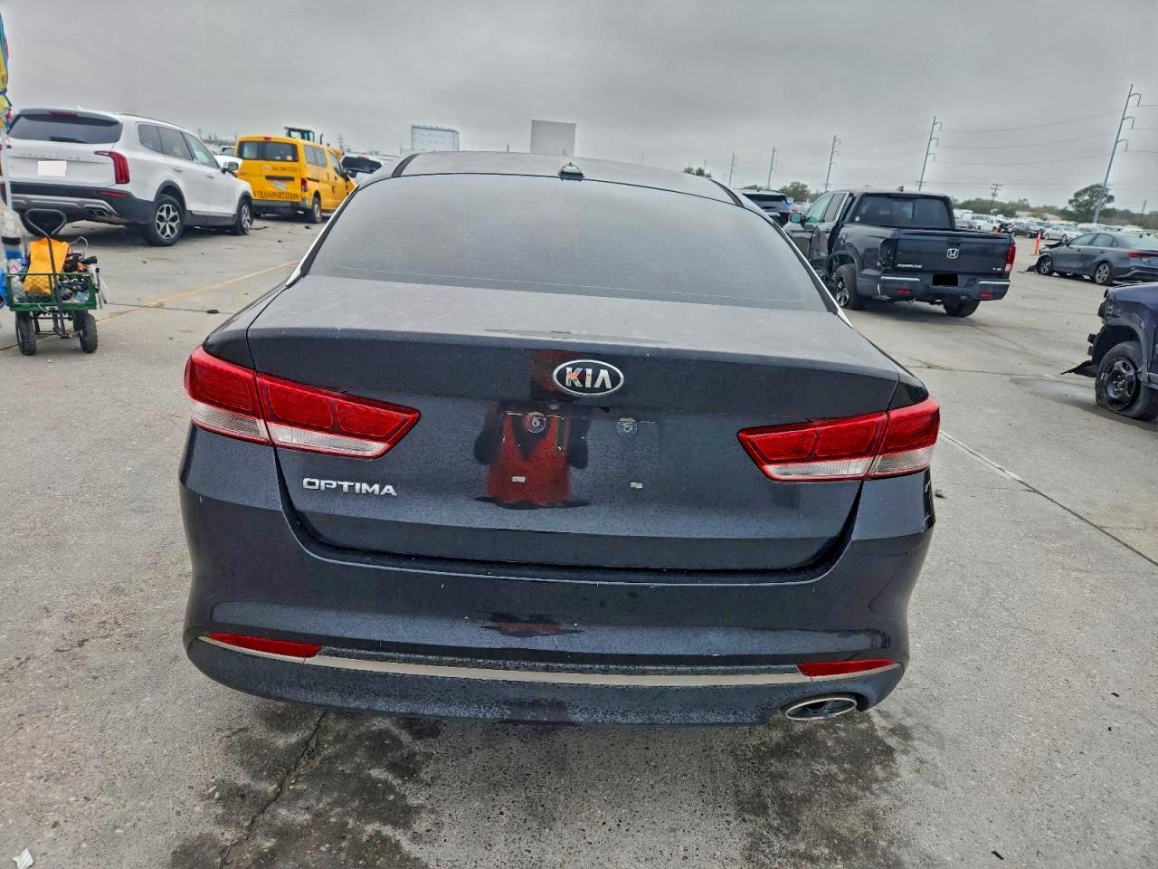 Kia Optima Lx Image 6