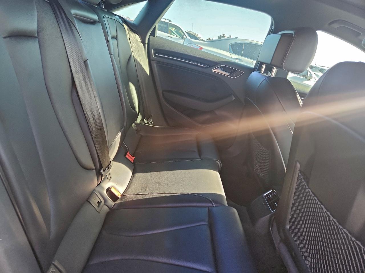 Audi S3 Premium Image 6