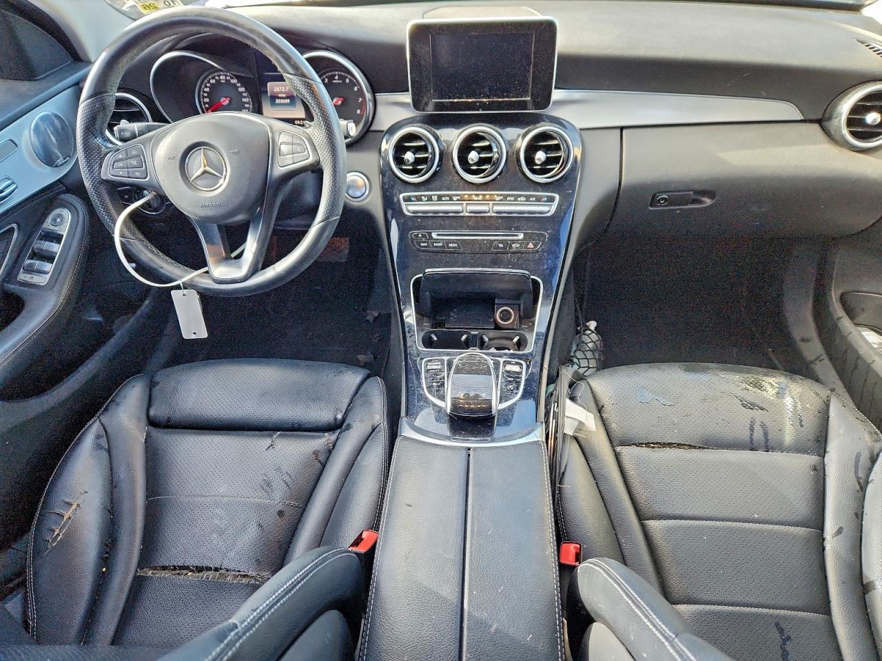 Mercedes-Benz C-Class 300 4matic Image 4