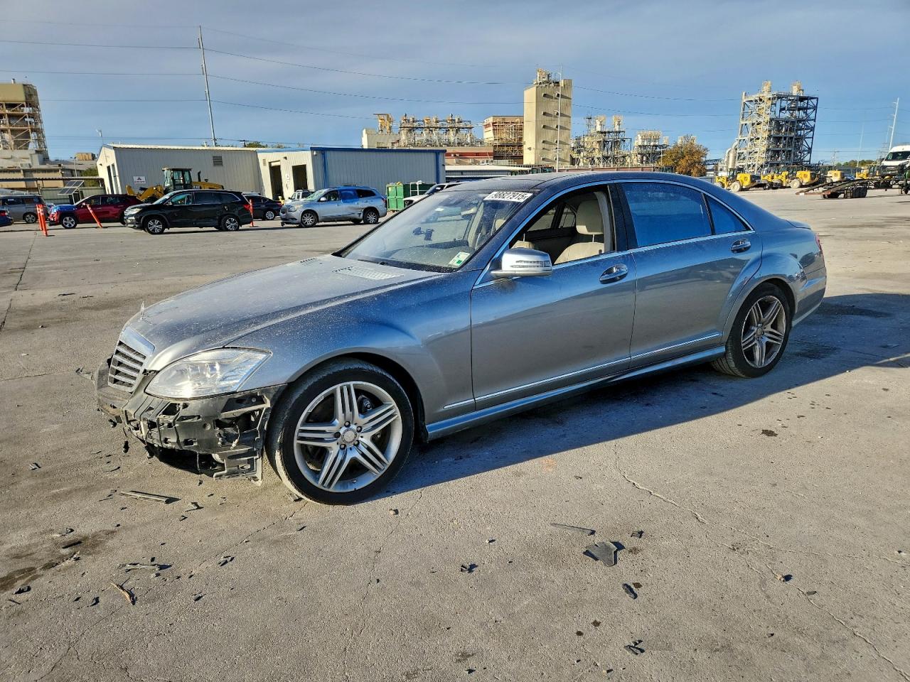Mercedes-Benz S-Class 550 Image 1