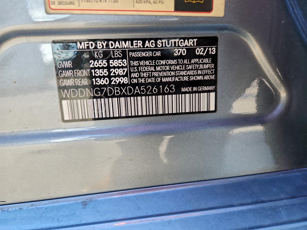 Mercedes-Benz S-Class 550 Image 10