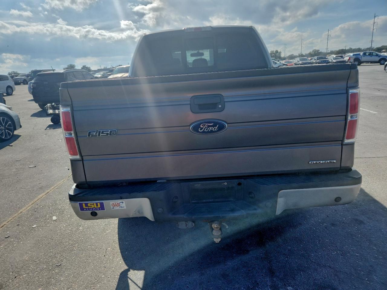 Ford F-150 Supercrew Image 4