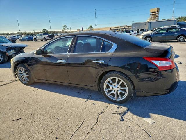 Nissan Maxima S Image 11