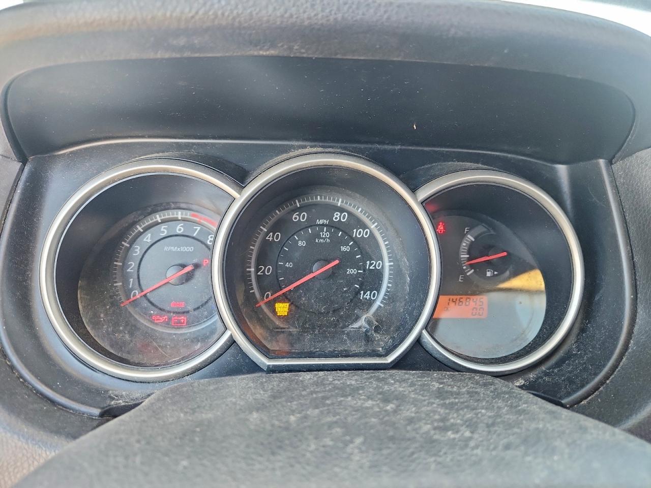 Nissan Versa S Image 3