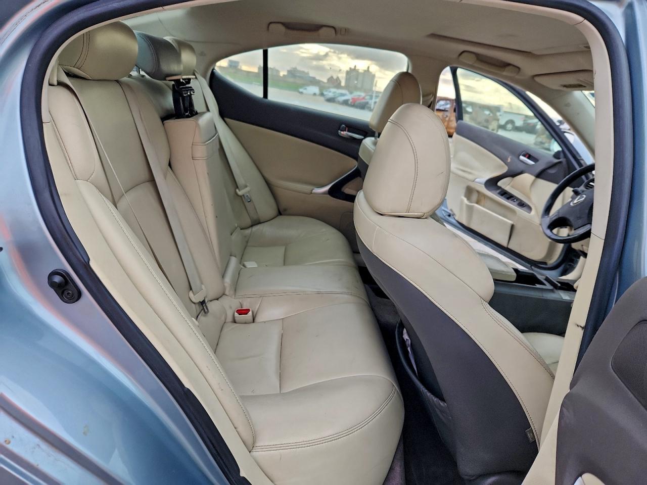 Lexus Is 250 Image 5