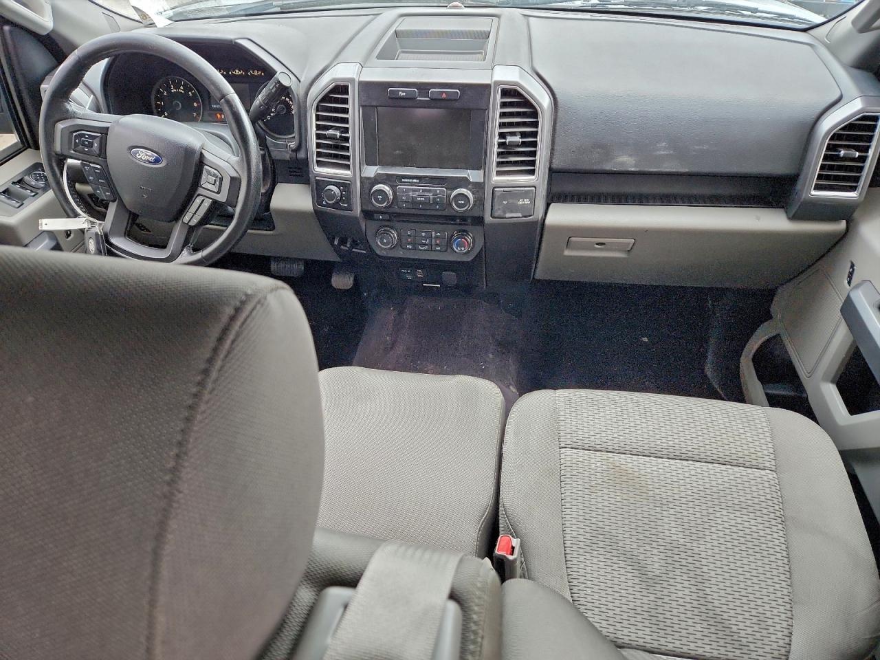 Ford F-150 Supercrew Image 3