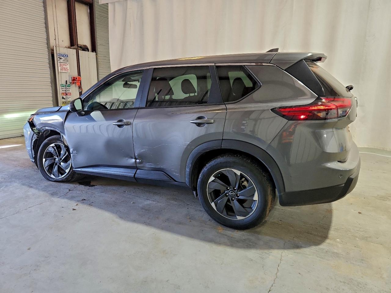 Nissan Rogue Sv Image 4