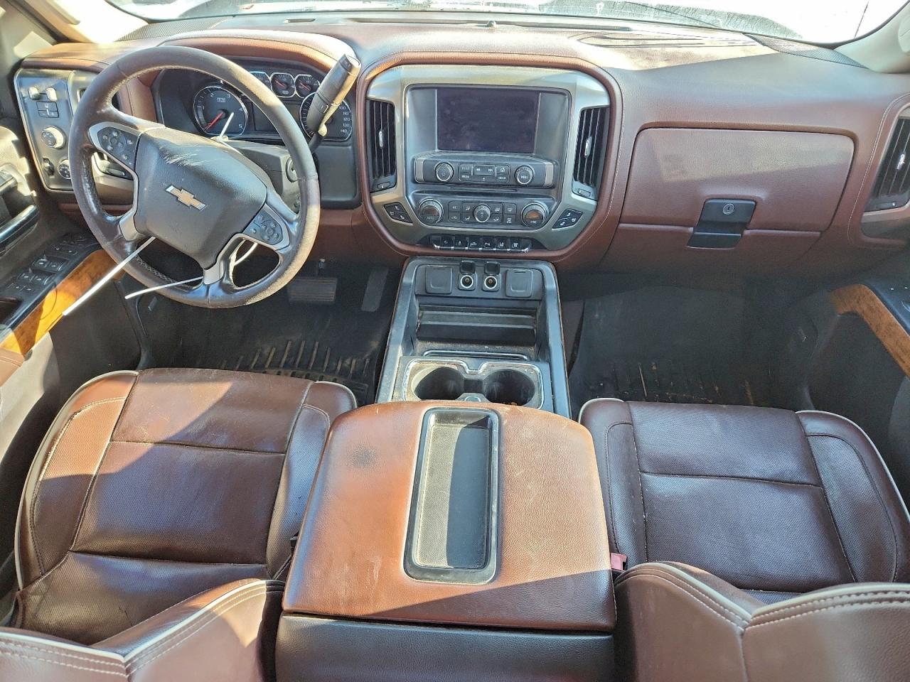 Chevrolet Silverado K3500 High Country Image 7