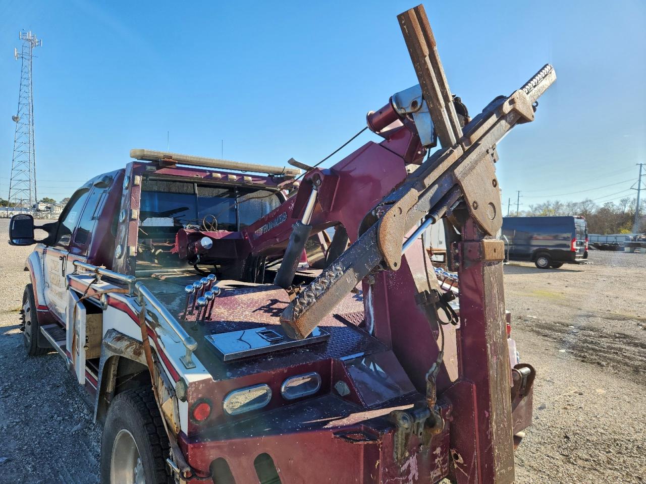 Ford F-450 Super Duty Image 2