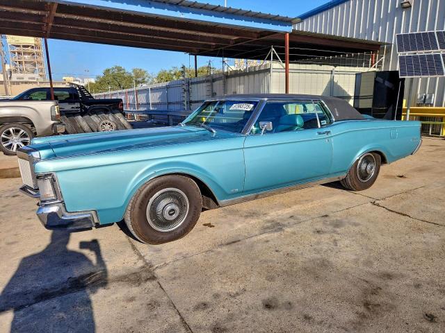  Salvage Lincoln Continental