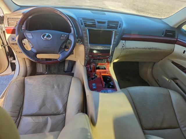 Lexus LS 460 Image 9
