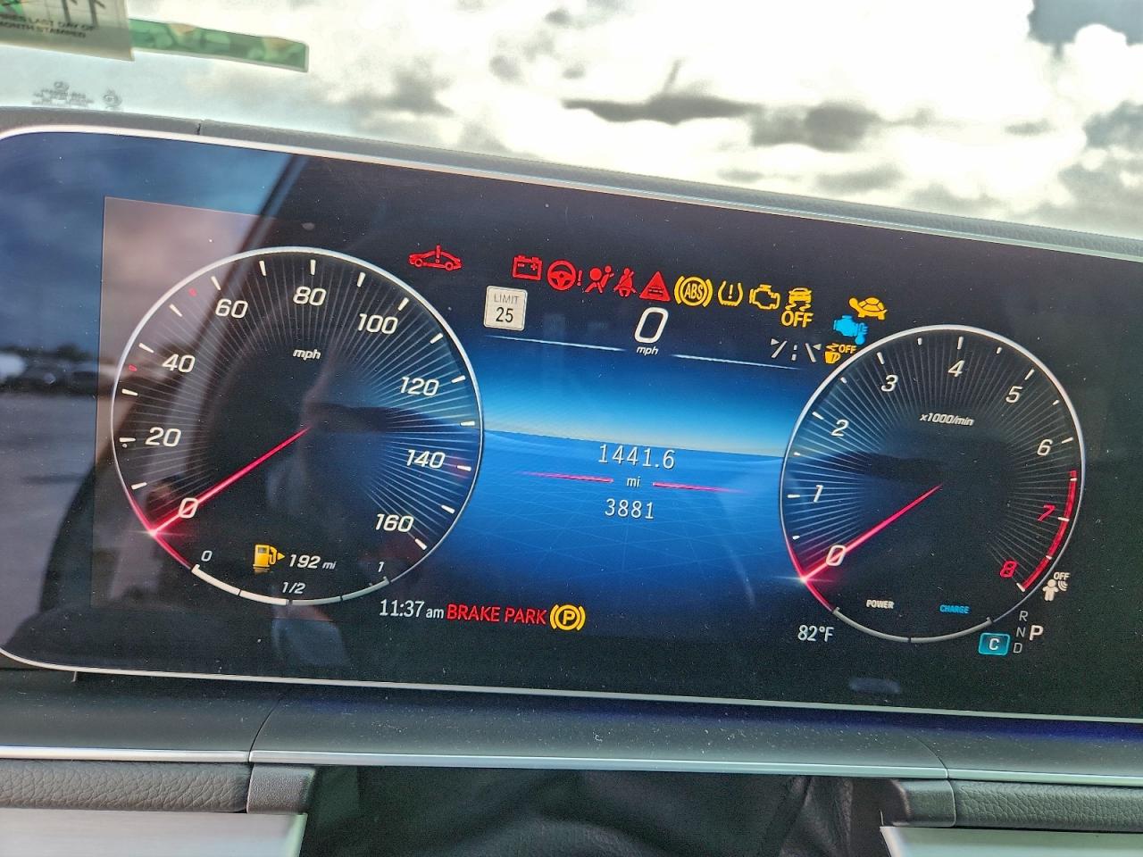 Mercedes-Benz GLE 350 Image 13