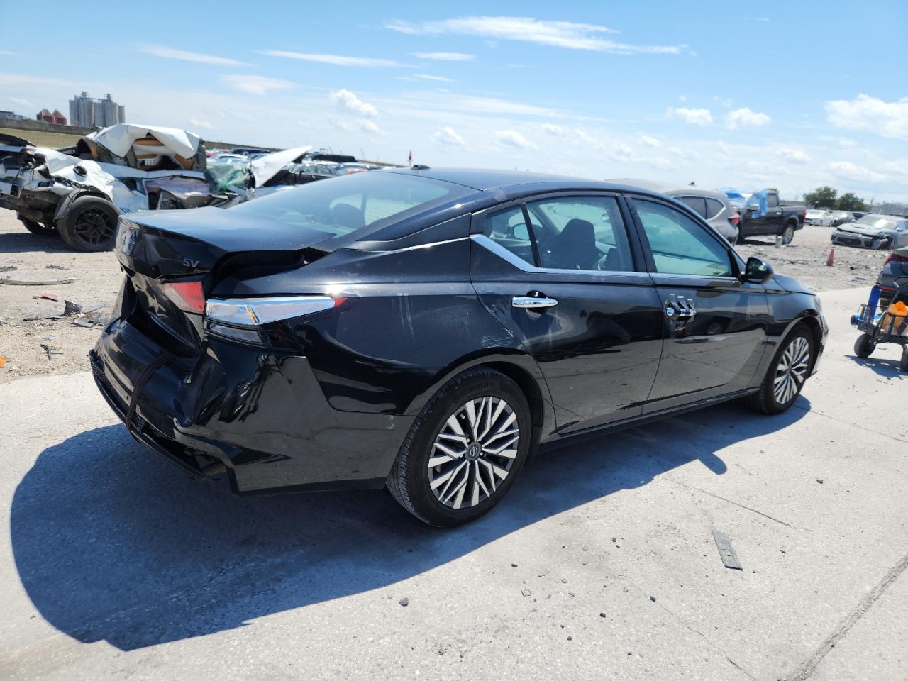 Nissan Altima Sv Image 11