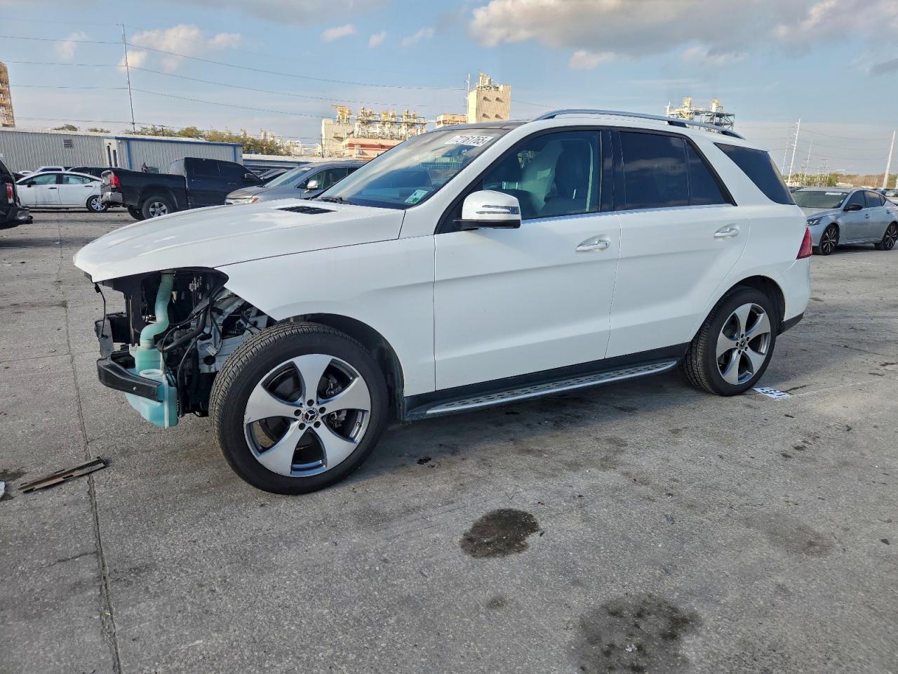 Mercedes-Benz GLE 350 Image 1