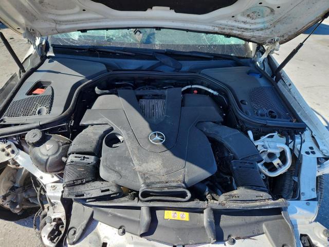 Mercedes-Benz E-Class 400 Image 12