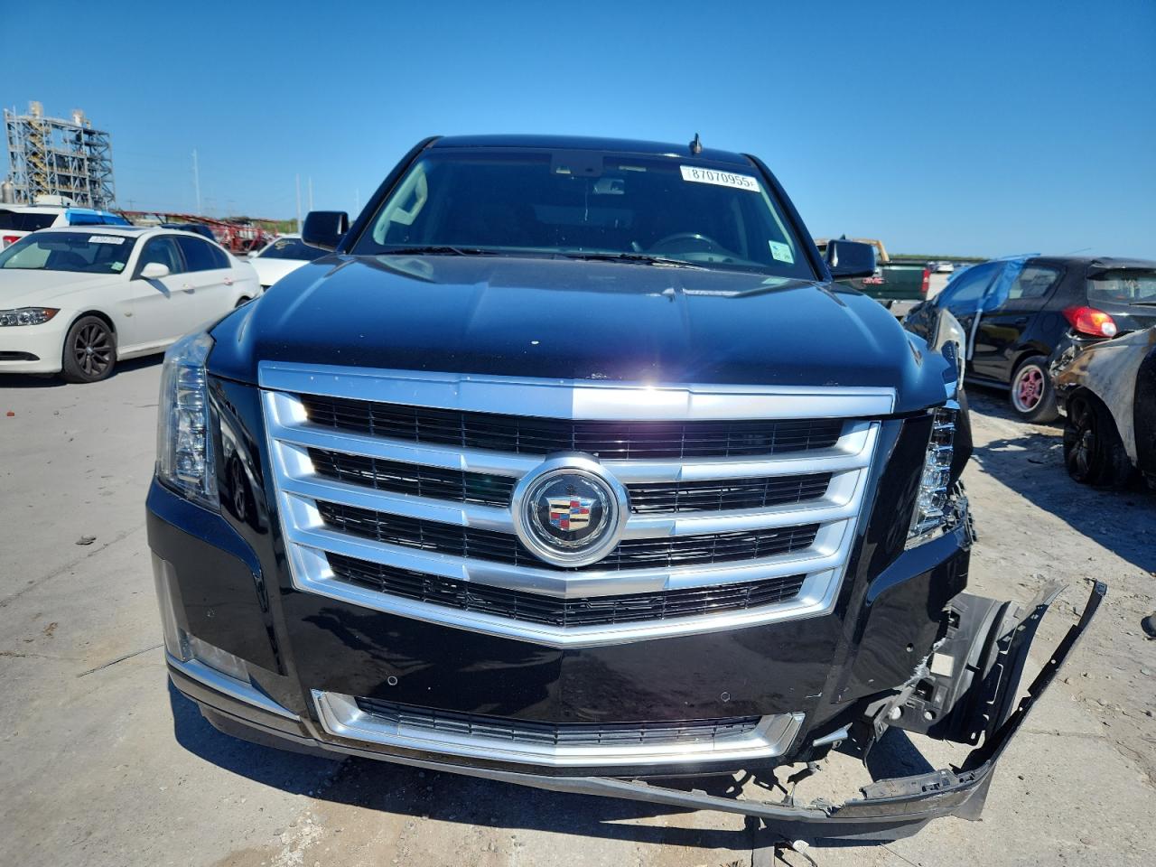 Cadillac Escalade Premium Image 4